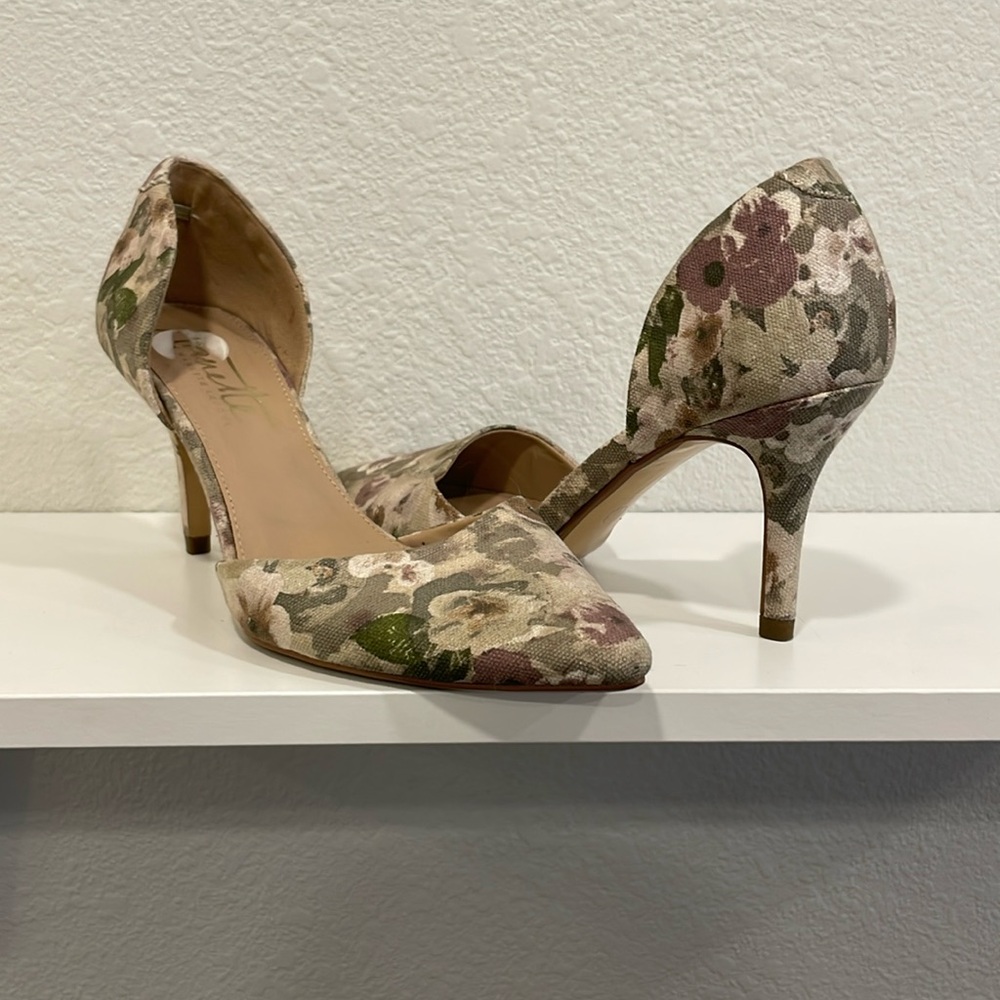 Floral heels